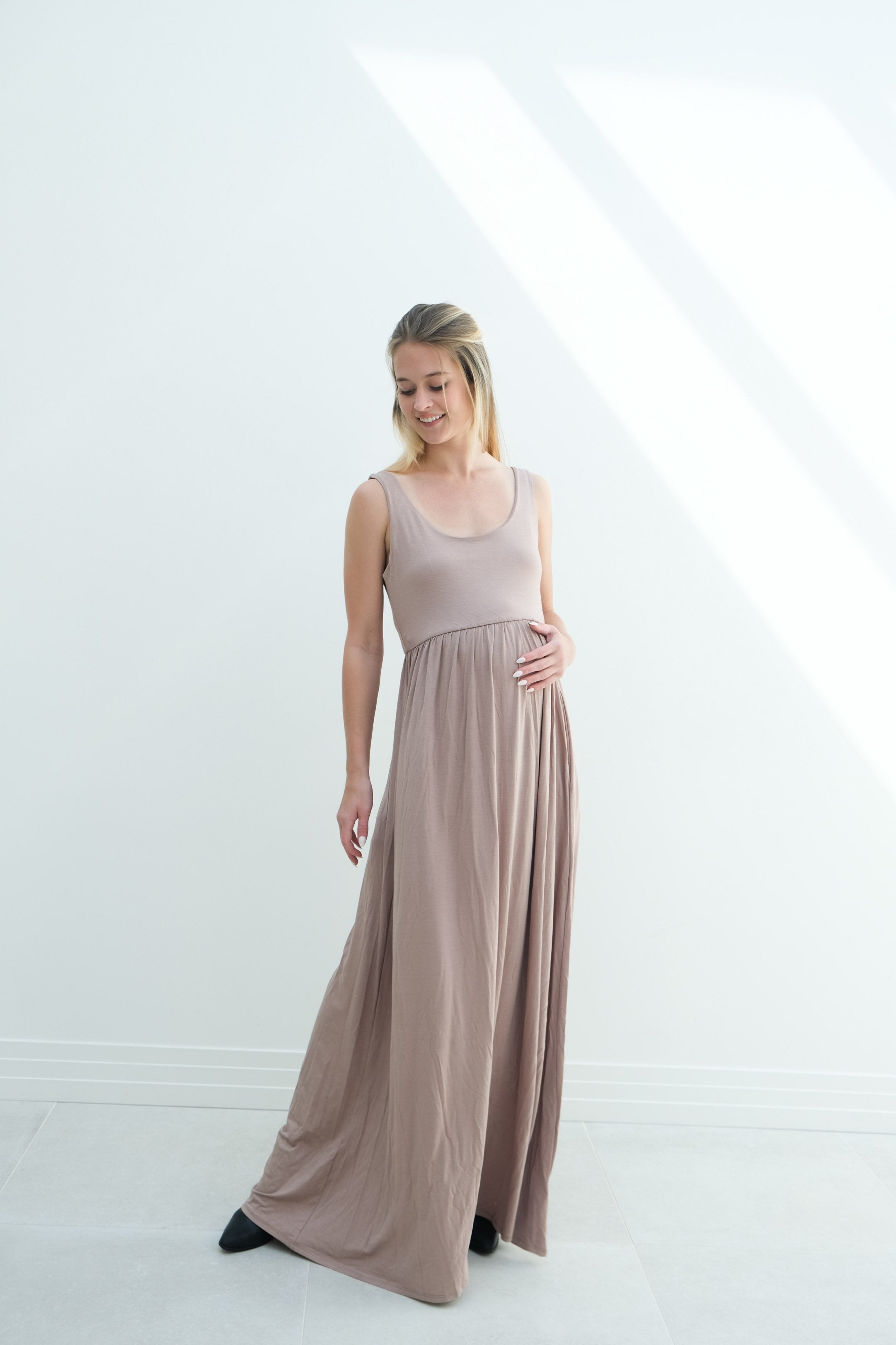 Hazel | Maternity Maxi Tank Dress With Fitted Waist Hazel | Maternity Maxi Tank Dress With Fitted Waist