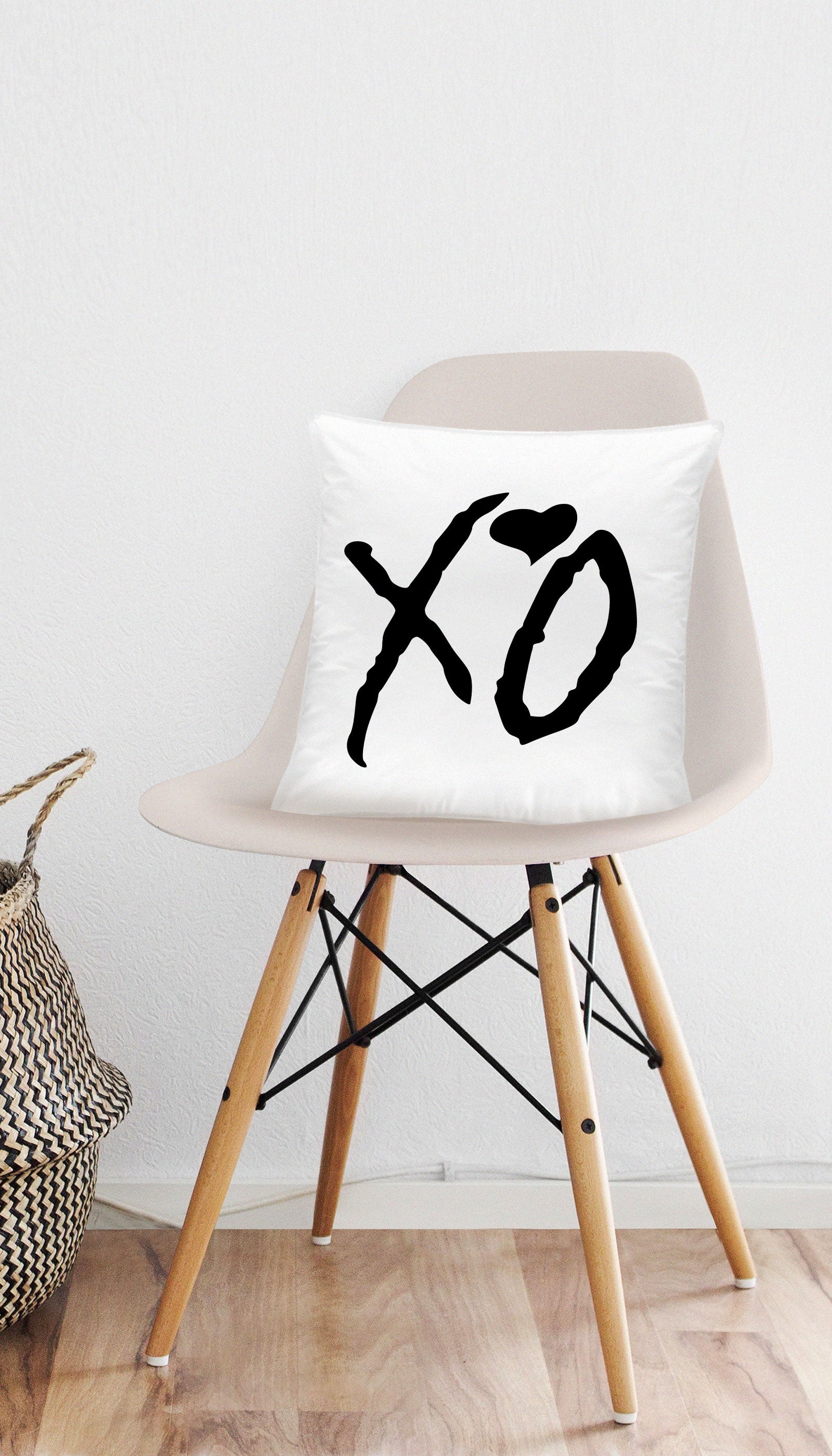 XO Hugs And Kisses Cute Home Throw Pillow XO Hugs And Kisses Cute Home Throw Pillow Gift | Sarcastic ME